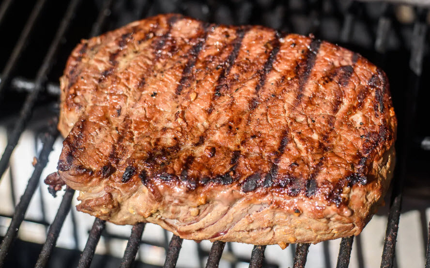 STEAKS WITH MUSTARD AND SOY